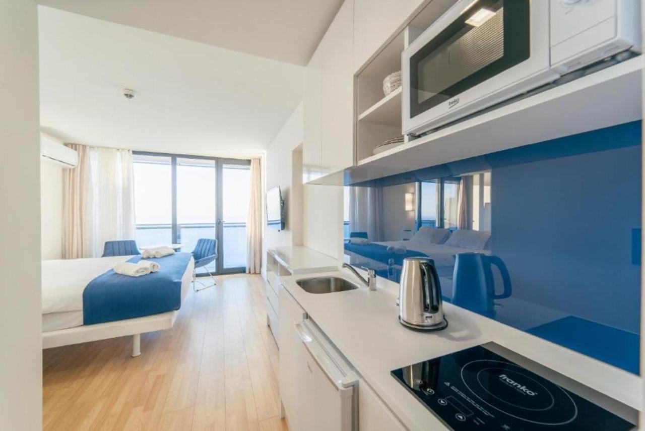 Luxury Sea View Apartments In Orbi City Батуми Екстериор снимка