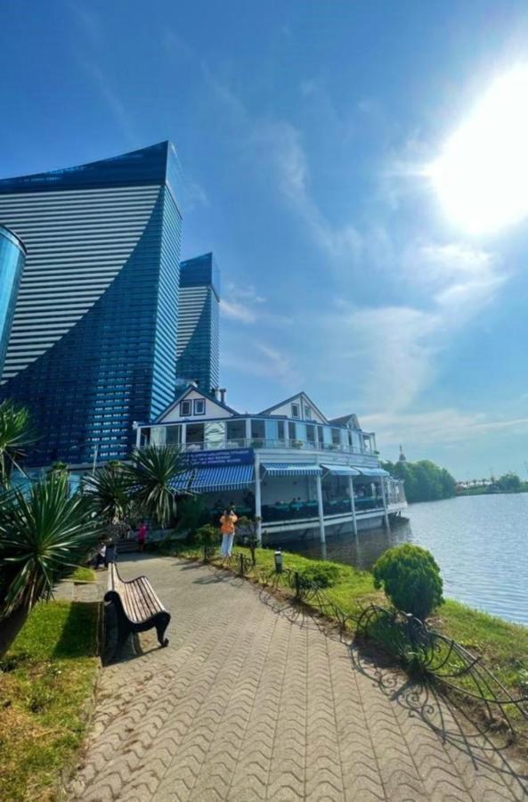 Luxury Sea View Apartments In Orbi City Батуми Екстериор снимка