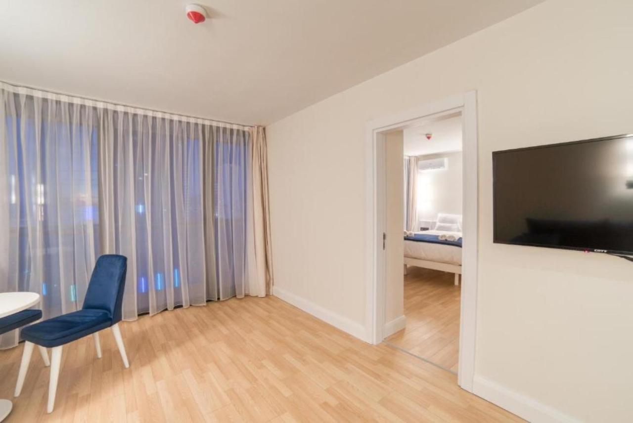 Luxury Sea View Apartments In Orbi City Батуми Екстериор снимка