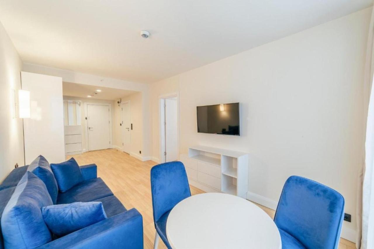 Luxury Sea View Apartments In Orbi City Батуми Екстериор снимка