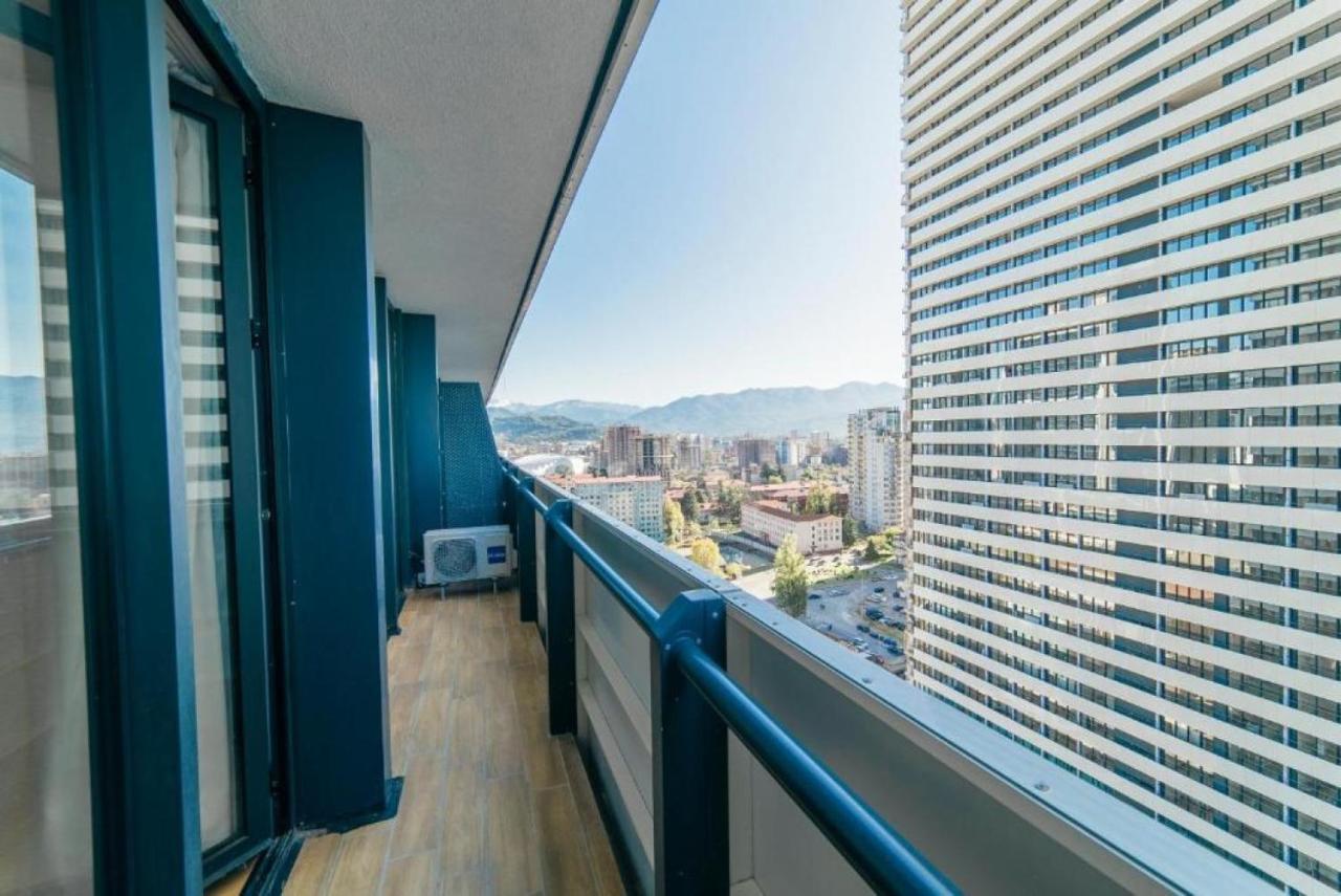 Luxury Sea View Apartments In Orbi City Батуми Екстериор снимка