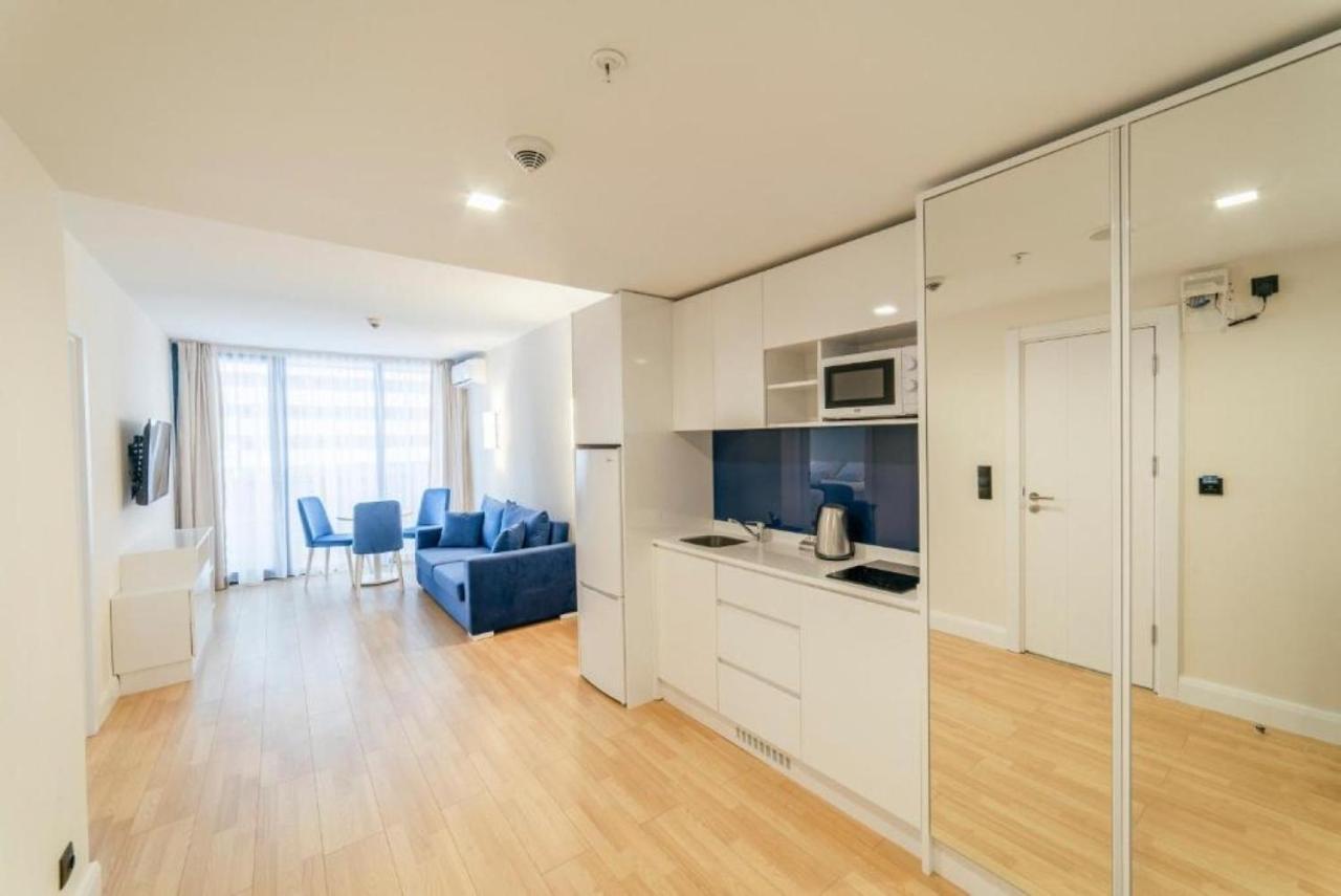 Luxury Sea View Apartments In Orbi City Батуми Екстериор снимка