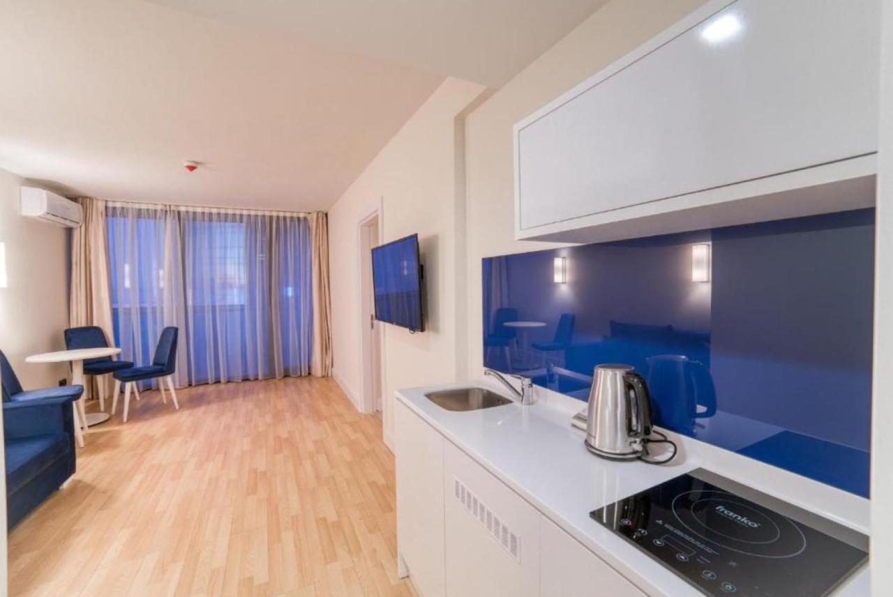 Luxury Sea View Apartments In Orbi City Батуми Екстериор снимка