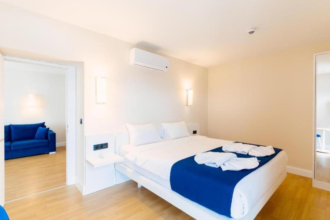 Luxury Sea View Apartments In Orbi City Батуми Екстериор снимка