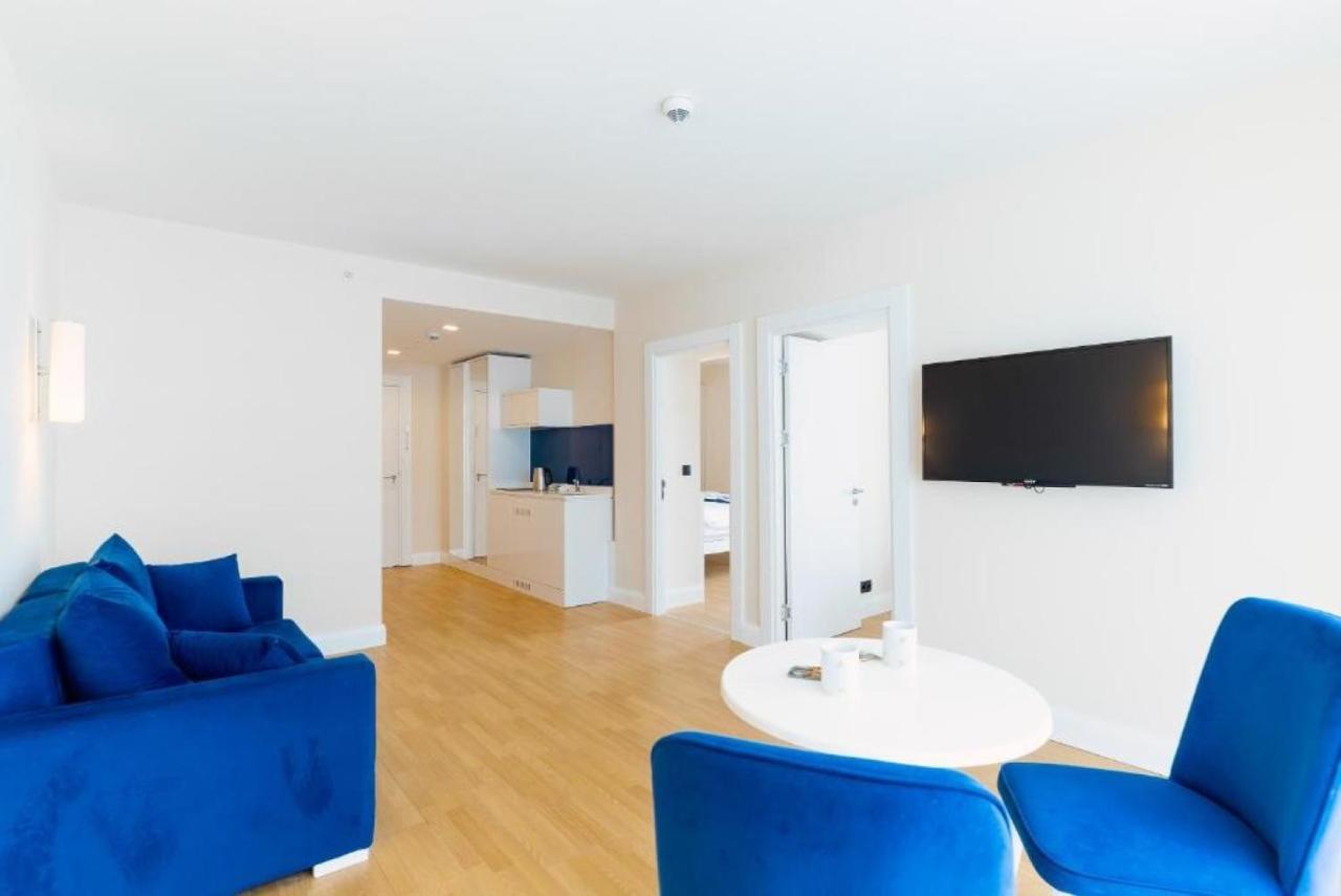 Luxury Sea View Apartments In Orbi City Батуми Екстериор снимка