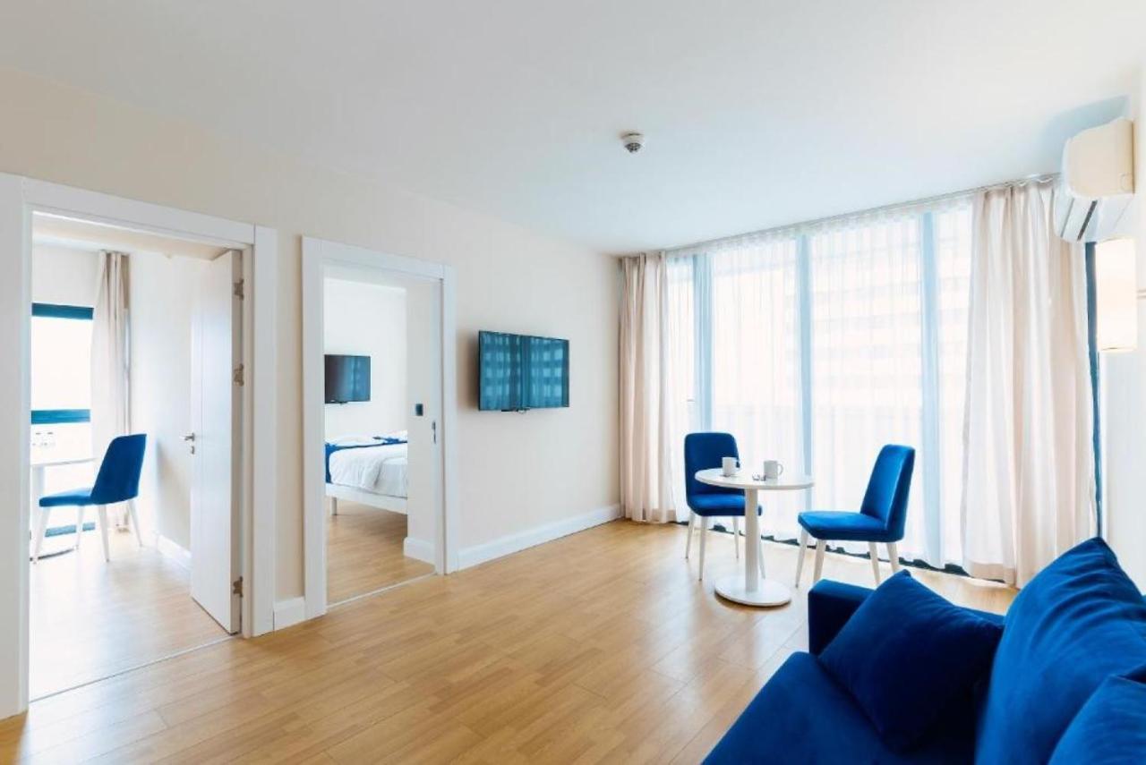 Luxury Sea View Apartments In Orbi City Батуми Екстериор снимка
